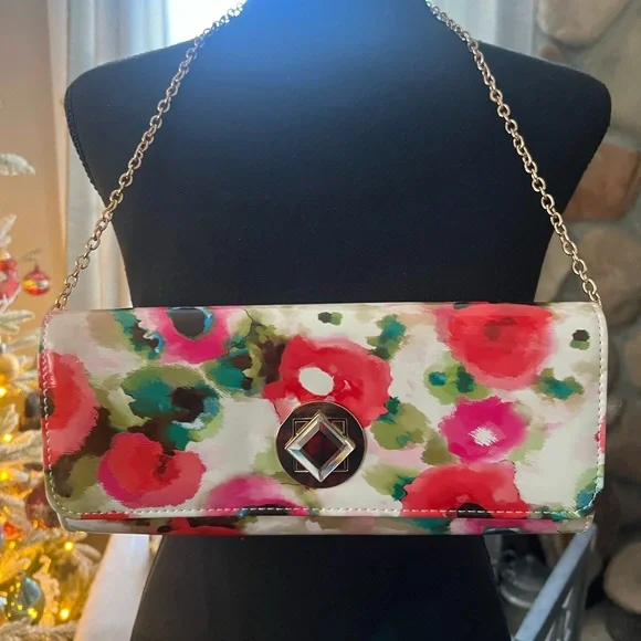 JESSICA MICLINTOCK Floral Lined Clutch Purse - Picture 1 of 5